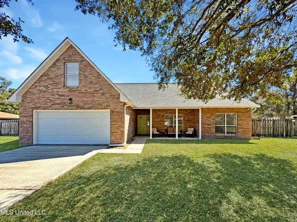515 Forest Ave N, Long Beach, MS 39560