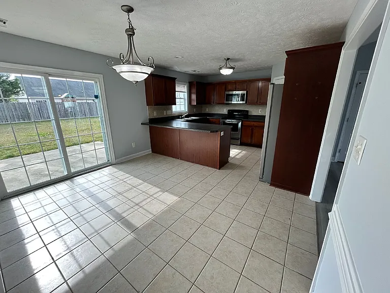 231 Brightwood Dr — Photo 6