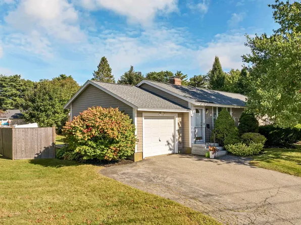 2 Godfrey Avenue, Hampton, NH 03842