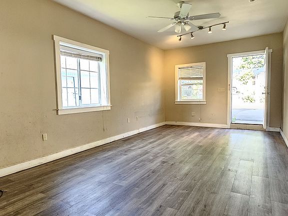 4th image of 12226 Roseberg Ave S #B