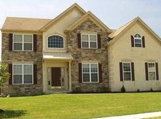 1024 Betty Ln, Easton, PA 18040
