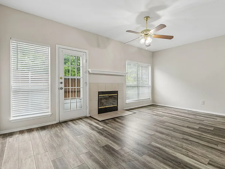 3938 Pickett Pl — Photo 3