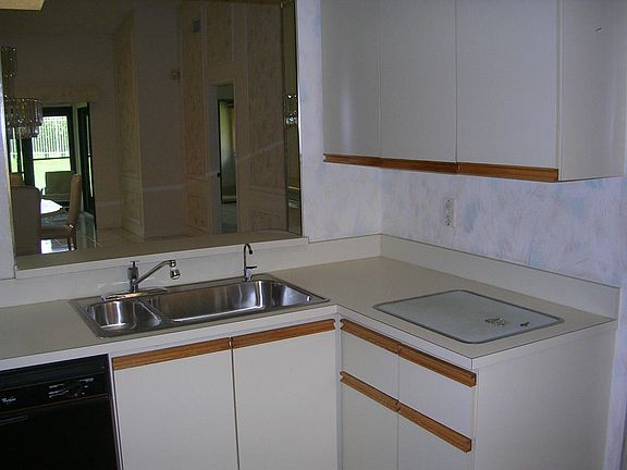 5th image of 6049 Sunrise Pointe Ct