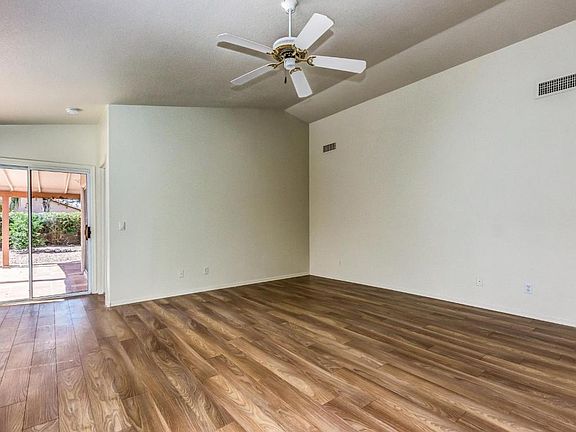 5th image of 10847 W Beaubien Dr