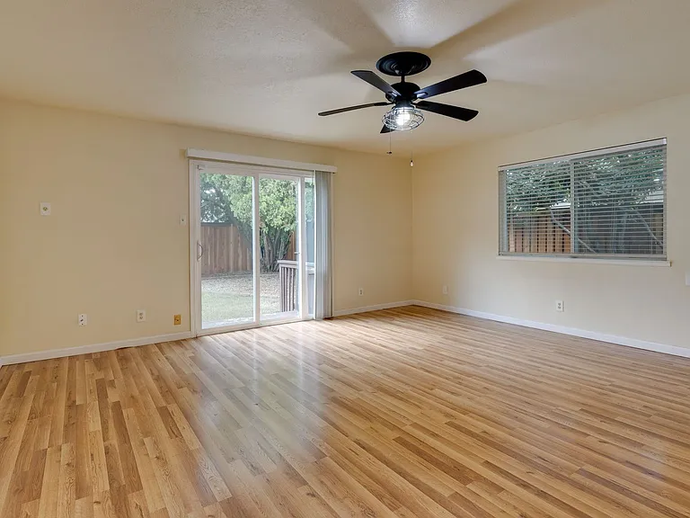 5113 Sitton Way — Photo 16