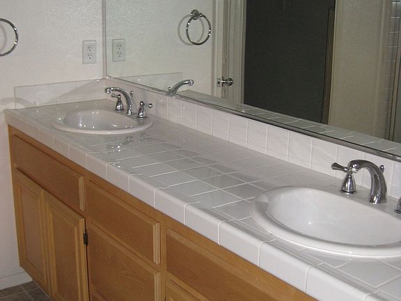 Double Vanity Sinks