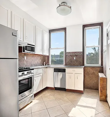 Rented by Keller Williams NYC | media 12
