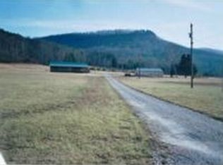 528 Red Lick Rd, Berea, KY 40403