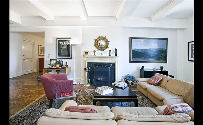 Sold by Douglas Elliman | media 22