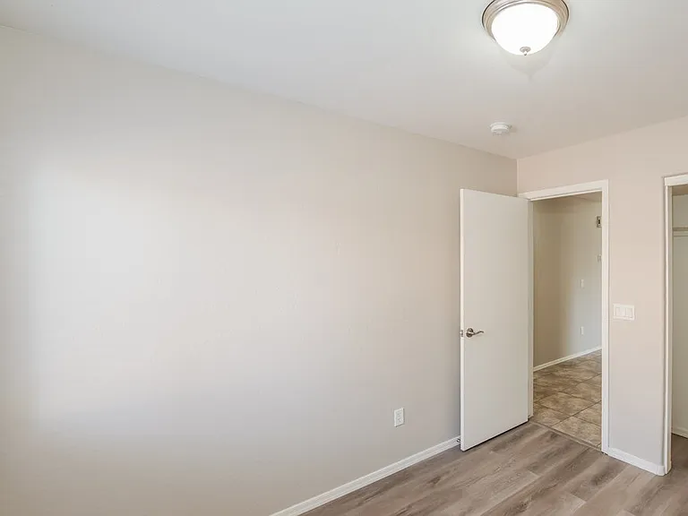 16274 W Lupine Ave — Photo 13