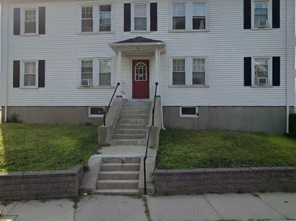14 Davison St APT 1, Hyde Park, MA 02136