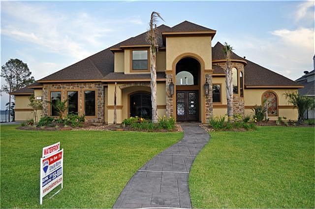 1st image of 6215 S Royal Point Dr