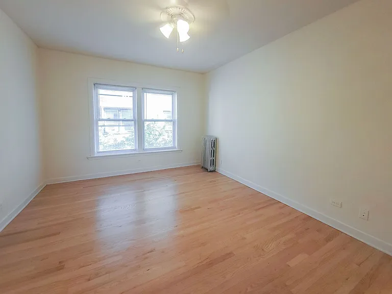 3912-28 N. Pine Grove — Photo 10