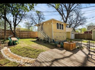 1957 Lipscomb St, Fort Worth, TX 76110