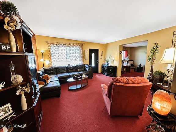 5th image of 608 Dixie Ln