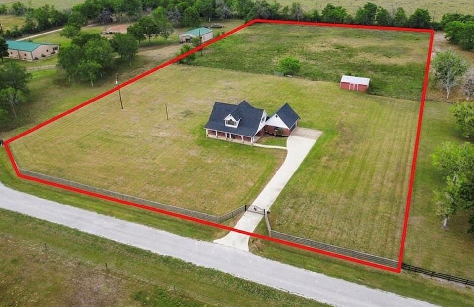 1st image of 602 Cedar Creek Dr