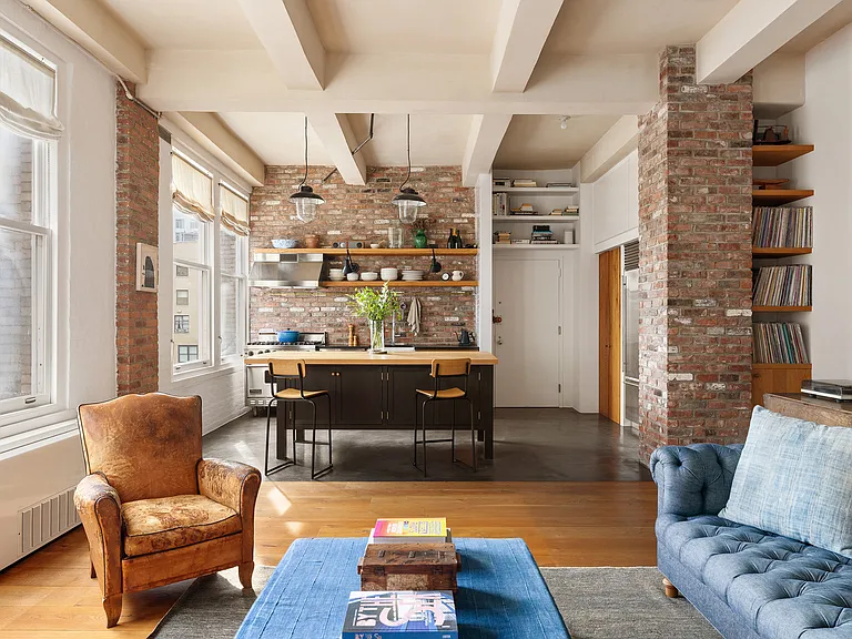 321 W 13th St #4C — Photo 1