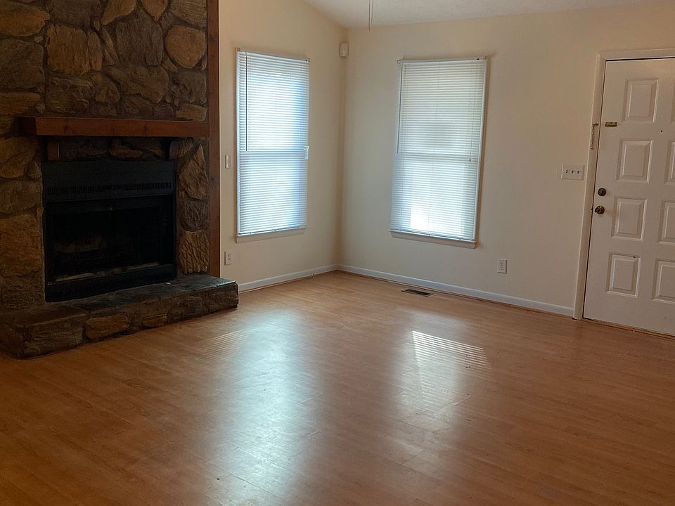 1st image of 909 Inglewood Ln