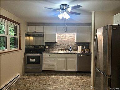 4th image of 14 Echo Ln