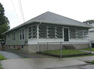 324 Orient Ave, Pawtucket, RI 02861