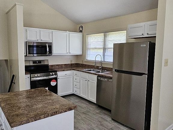 5th image of 4455 Dundee Ave