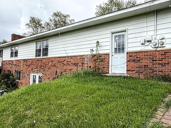 2nd image of 8079 Farley Rd
