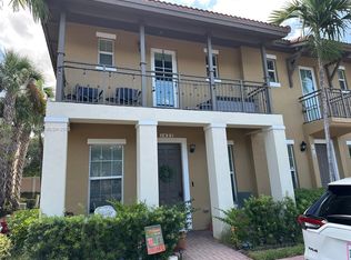 1422 SW 147th Ter, Pembroke Pines, FL 33027