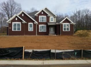 906 Davenport Dr, Louisville, KY