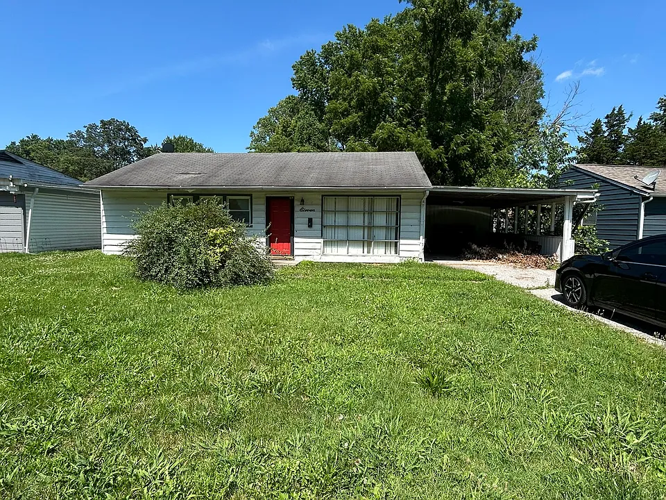 11 Delores Dr