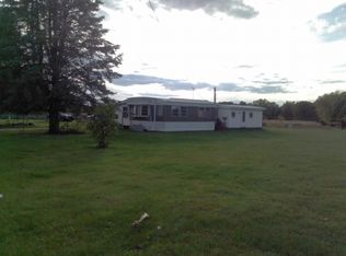 2841 Whites Bridge Rd, Belding, MI 48809