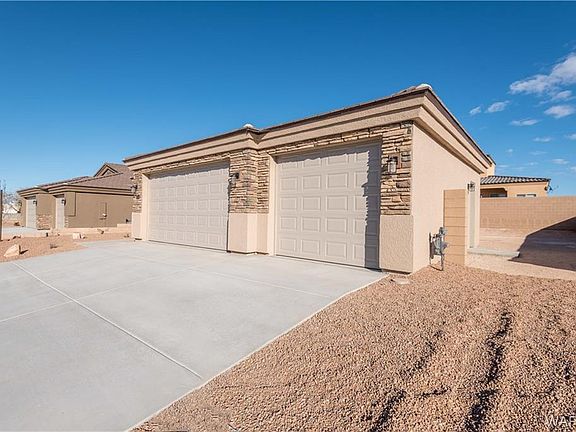 5th image of 2360 Wildflower St