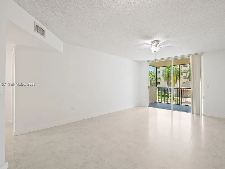 8373 Lake Dr #201 — Photo 13