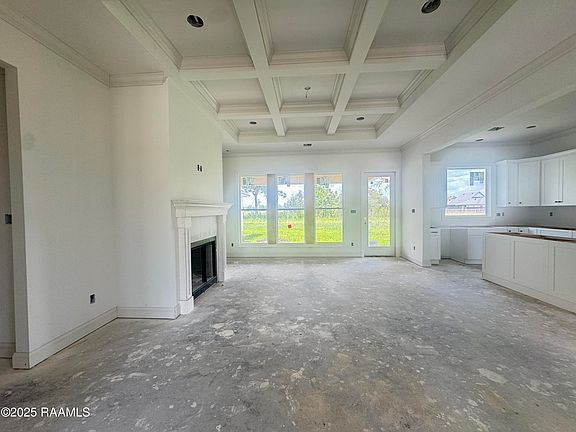 5th image of 108 Fountain Meadow Dr