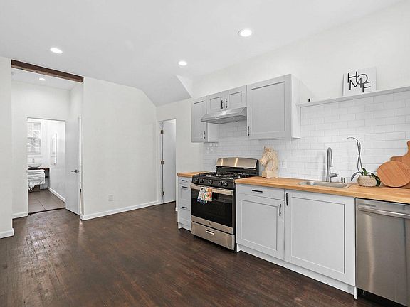 4th image of 249 Columbia Pl #A