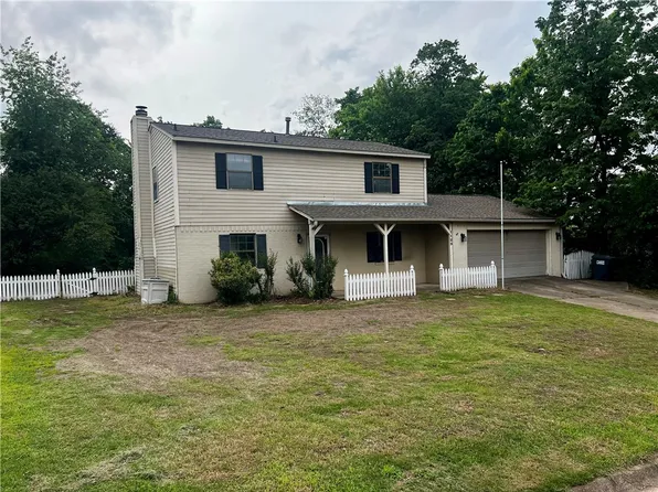 1123 W 19th Ter, Russellville, AR 72801