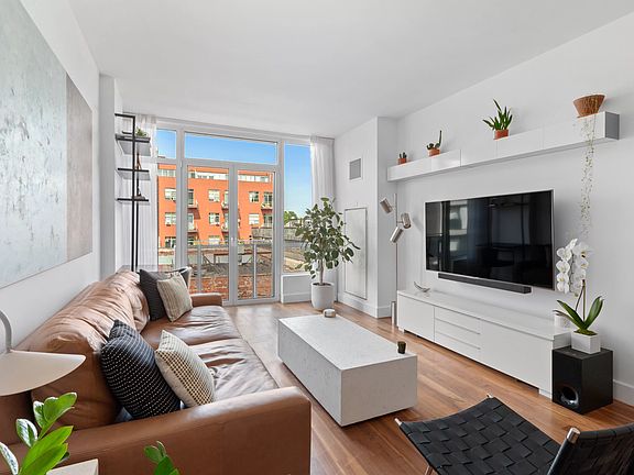 2nd image of 214 N 11th St #4D