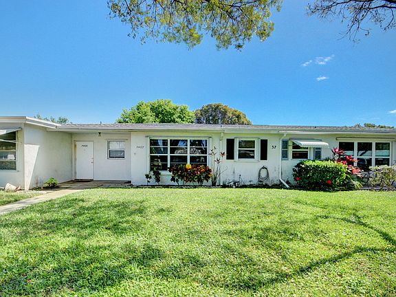 2nd image of 7402 W Oakridge Circle #B