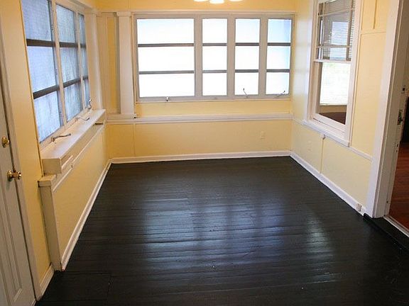 3rd image of 112 W Princeton St