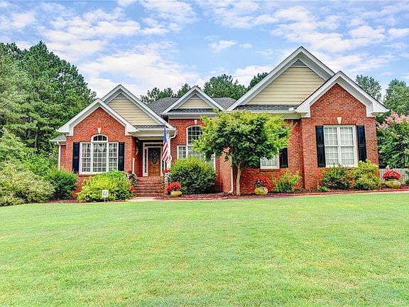 4th image of 691 Templeton Dr