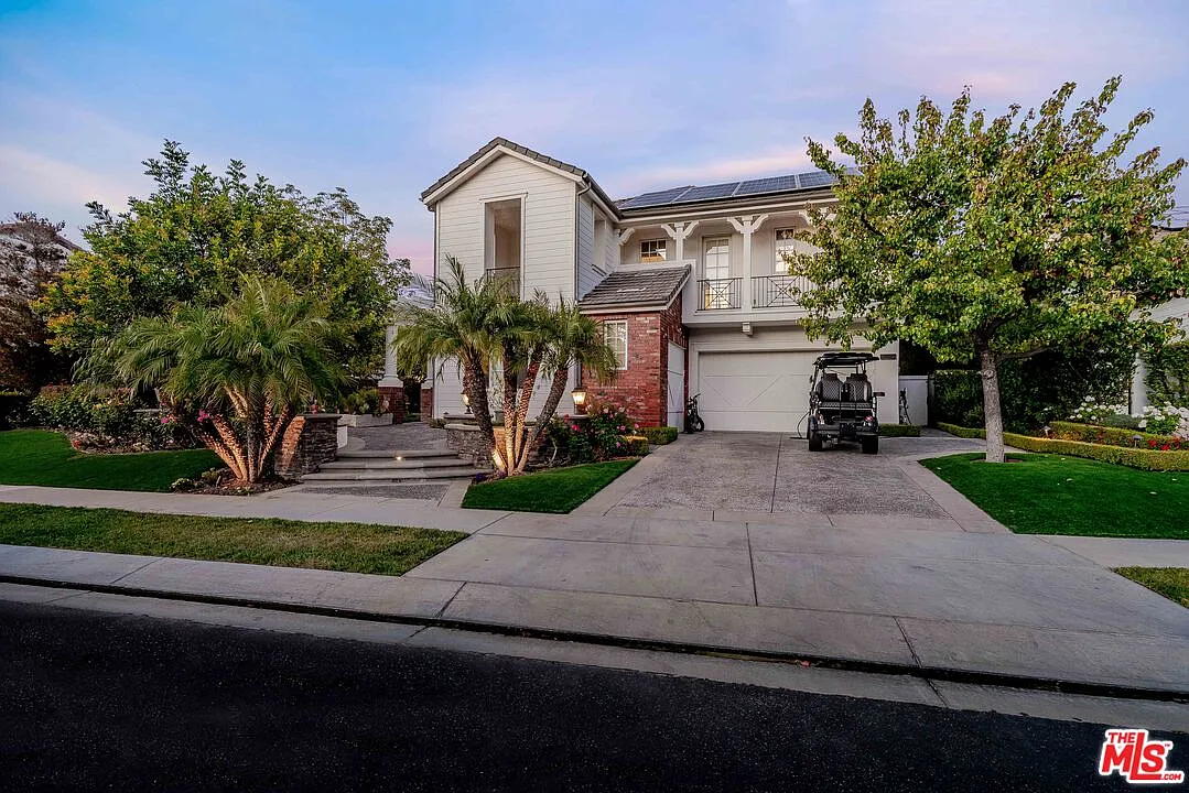 6 bed, 6.5 bath, 4611 sqft, $21,500 — Photo 1