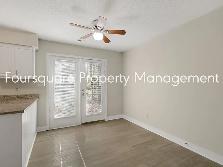 1105 Timber Dr — Photo 20