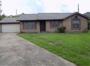 423 Hummingbird Ln, Houston, TX 77060