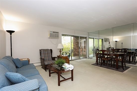 4th image of 1053 W Ogden Ave #3-346