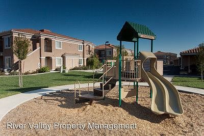5th image of 4200 E Commerce Way Unit 2112