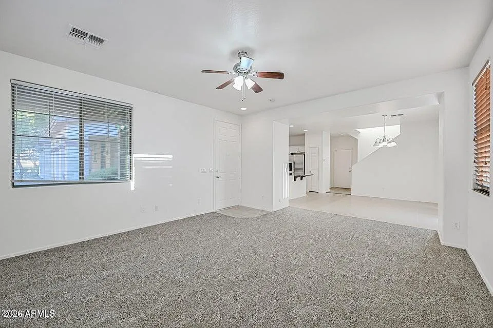 3 bed, 3.0 bath, 1760 sqft, $1,899 — Photo 3