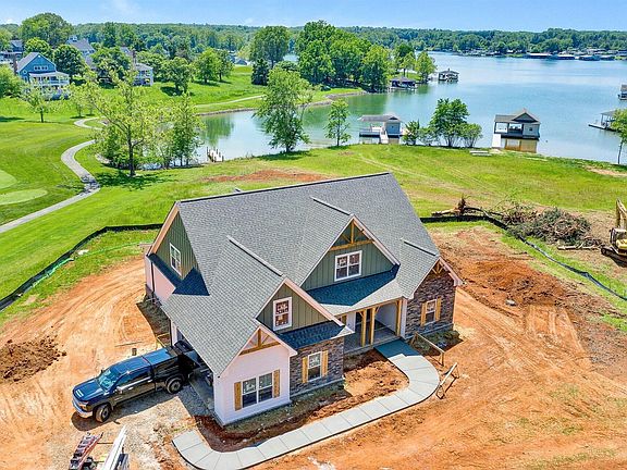 5th image of 187 Cross Harbour Dr