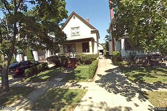 1st image of 66 Parkwood Ave