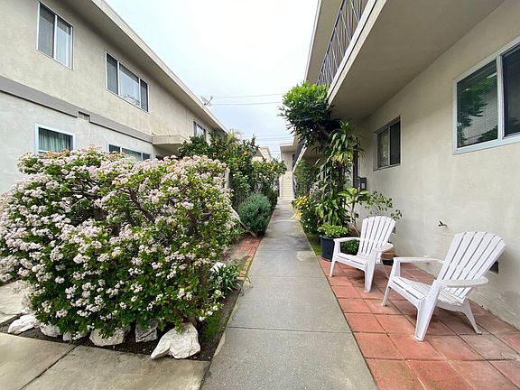 2nd image of 1533 9th St #C