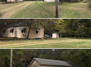 976 E Spring St, Neosho, MO 64850