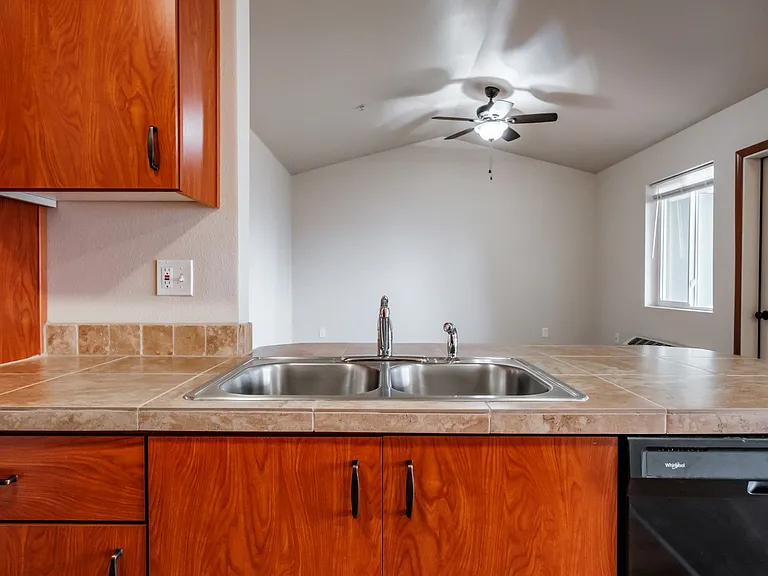 Aspen Place Apartments — Photo 57